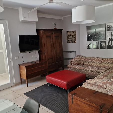 Residence Appartamenti Casa Vacanze Abbazia เปซาโร ภายนอก รูปภาพ