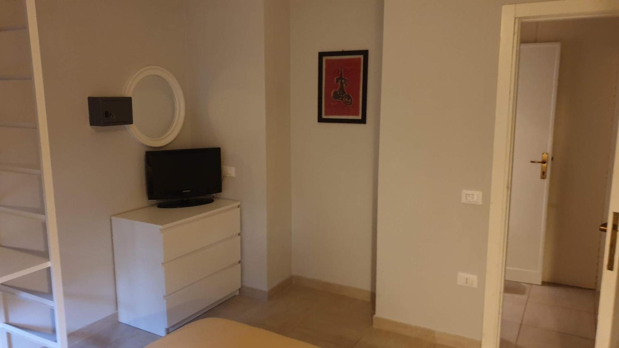 Residence Appartamenti Casa Vacanze Abbazia เปซาโร ภายนอก รูปภาพ